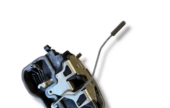 BMW X5 E70 Front door lock 7202143