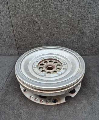 Audi A4 S4 B8 8K Dual mass flywheel 415062109 0B5105317K