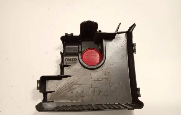 Iveco Daily 6th gen Fuse box cover 5801642278