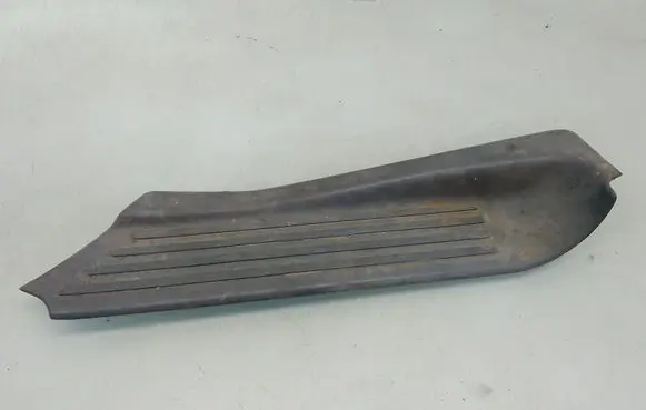 Land Rover Range Rover P38A Front sill trim cover BTR6844RH
