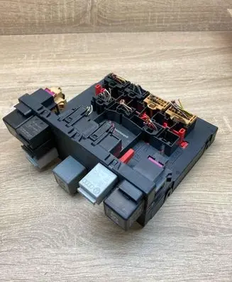 Volkswagen PASSAT B6 Comfort/convenience module 3C0937049J 68609