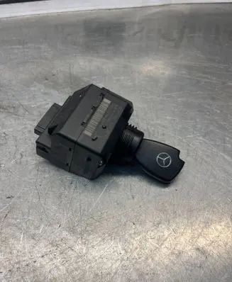 Mercedes-Benz E W211 Ignition lock 2115451408 33002209 1005192780206192