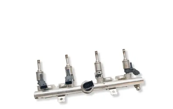 BMW 1 F20 F21 Fuel injectors set 7592426