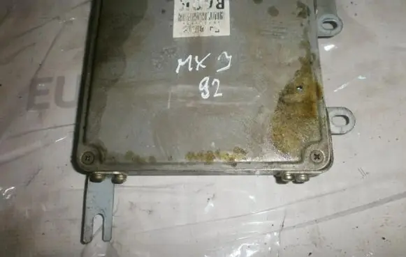 Mazda MX-3 Engine control unit/module