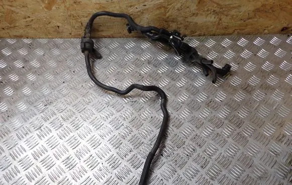 Volkswagen Scirocco Valve vacuum 702588040