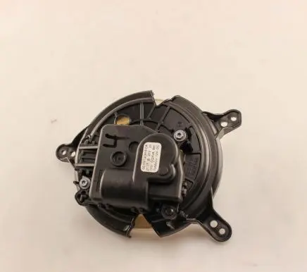 Ford Kuga III Intake manifold valve actuator/motor GS7H19E616CA
