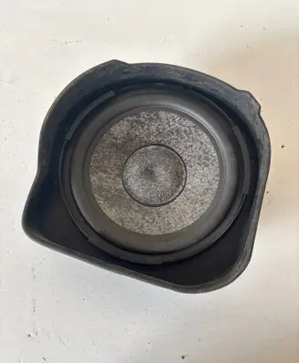 Volkswagen Touareg I Front door speaker 7E0035411A