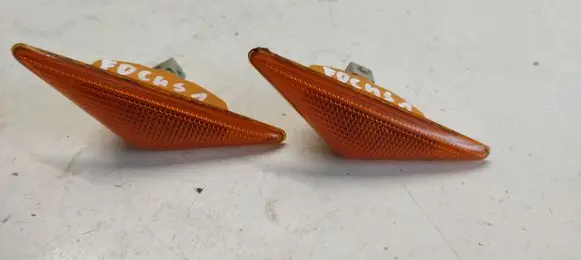 Ford Focus Front fender indicator light X84H3K54A