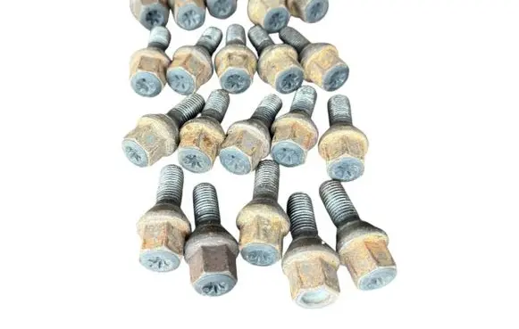 Renault Megane IV Nuts/bolts 