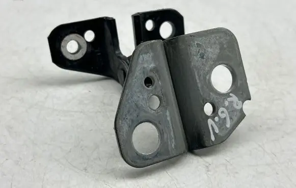 Jeep Grand Cherokee WL Rear door upper hinge 