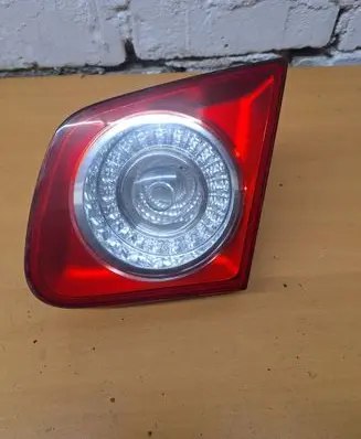 Volkswagen Jetta V Tailgate rear/tail lights 983152