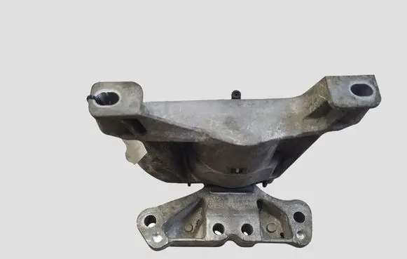 Peugeot 308 Engine mount bracket 4A103720