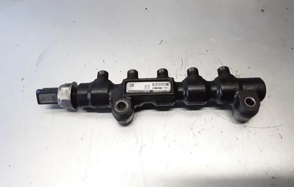 Volvo C30 Fuel main line pipe 9654592680 0735280985
