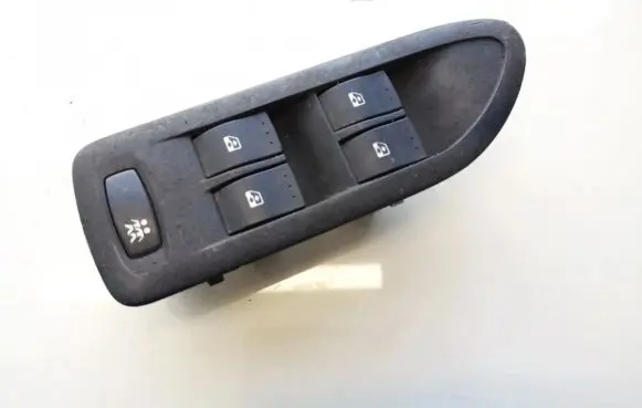 Renault Megane II Electric window control switch 26515