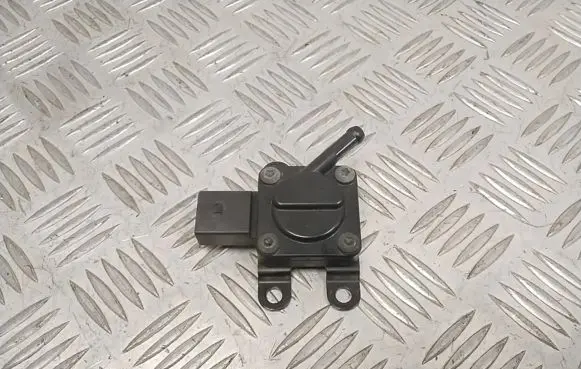 BMW 5 F10 F11 Exhaust gas pressure sensor 7808013