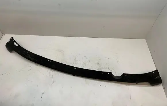 Front bumper lip
