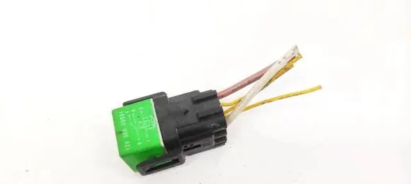 Peugeot 406 Other relay 12V35A03531