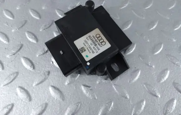 Audi A6 C7 Fuel injection pump control unit/module 4G0906093F