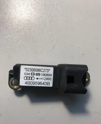 Audi A6 S6 C5 4B Airbag deployment crash/impact sensor 4B0959643B