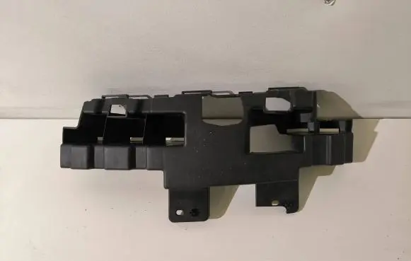Ford Focus C-MAX Front bumper mounting bracket 3M5117E857