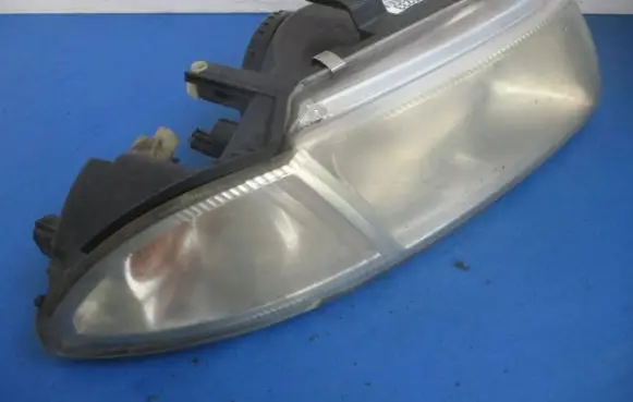 Mitsubishi Carisma Headlight/headlamp