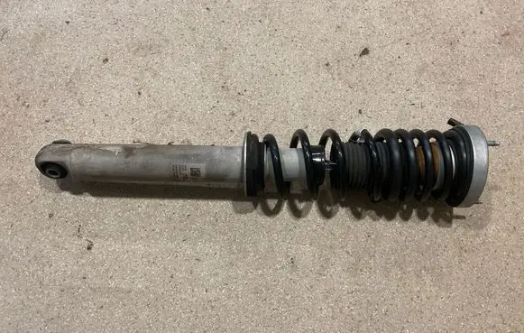 BMW M5 F90 Rear shock absorber with coil spring 7856904