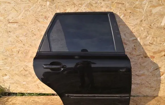 Volvo V50 Rear door 