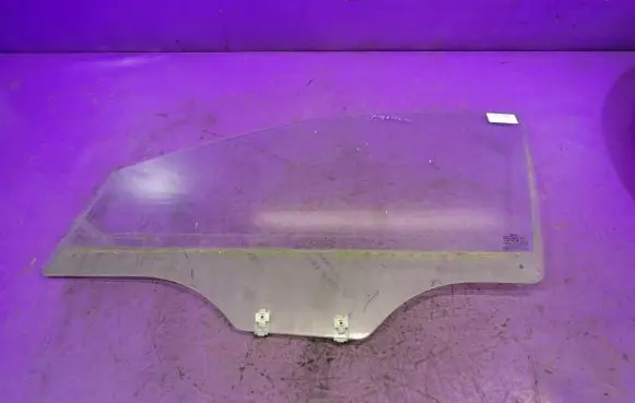 KIA Picanto Front door window glass four-door