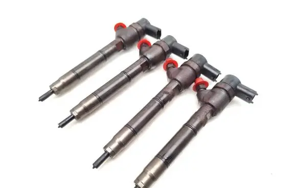 KIA Sportage Fuel injectors set 338002A800 0445110411
