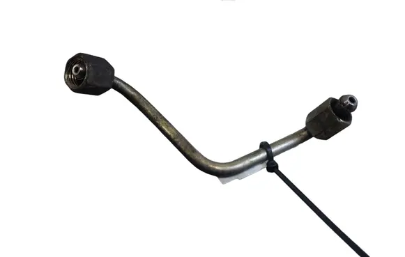 Hyundai Santa Fe Fuel injector supply line/pipe 