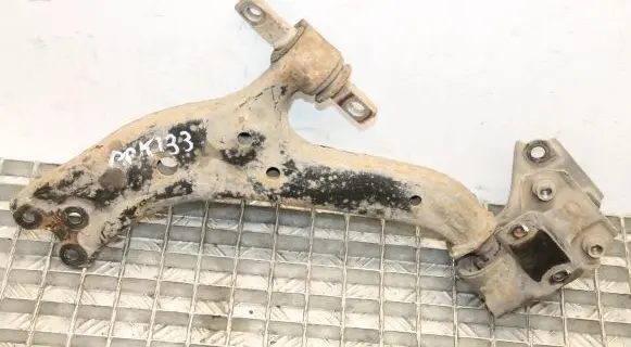 Honda CR-V Front lower control arm/wishbone