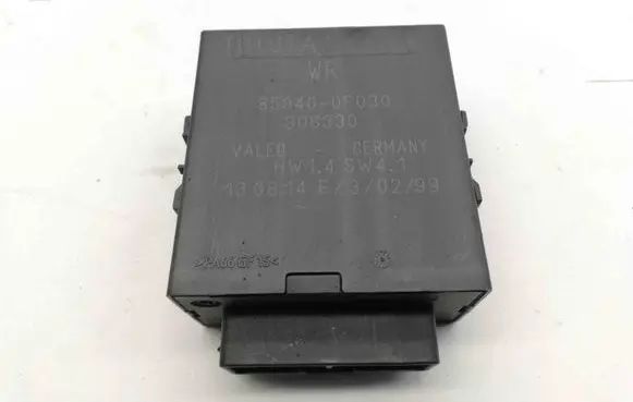 Toyota Verso-S Other devices 859400F030