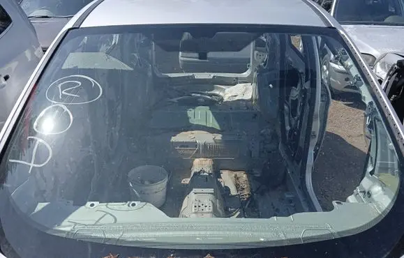 Ford C-MAX II Front windscreen/windshield window 