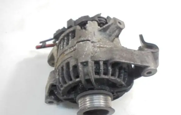 Opel Astra G Generator/alternator 