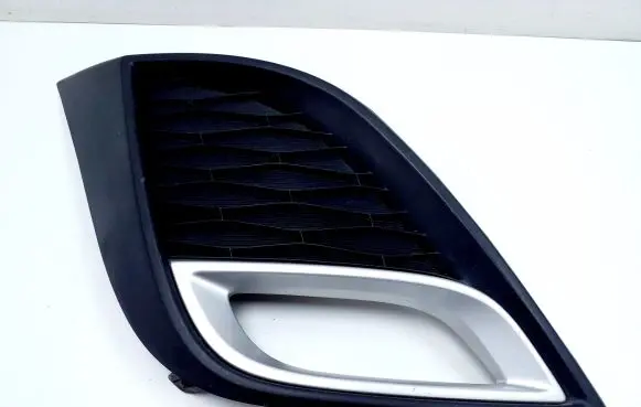 Mazda 3 II Front grill BBN250C11 K3006