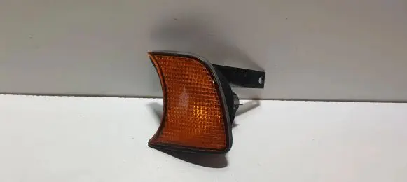 BMW 5 E34 Front indicator light 183270B 969798