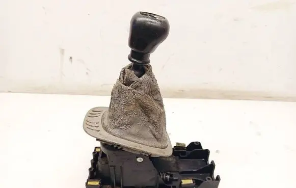 Seat Alhambra (Mk1) Gear shifter/selector 7m0711071b