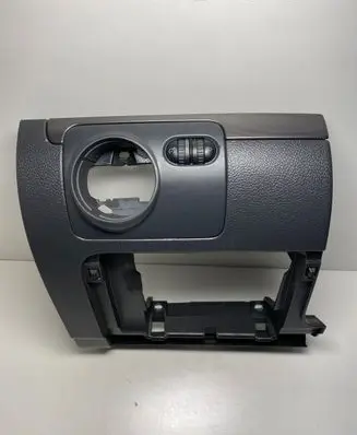Dashboard lower bottom trim panel