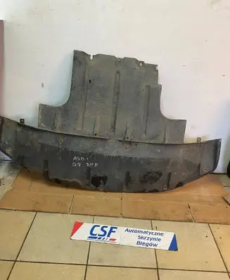 Audi Q7 4L Engine splash shield/under tray 7L8825437