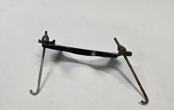 Mazda CX-7 Battery bracket 