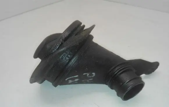 Volkswagen Phaeton Oil fill pipe 059103482C