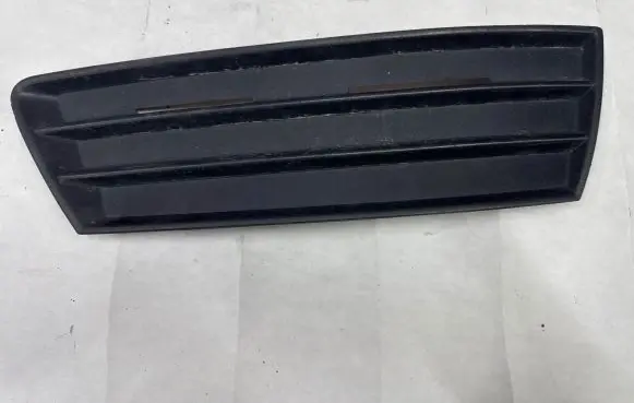 Volkswagen PASSAT CC Front bumper lower grill 3C8853666B