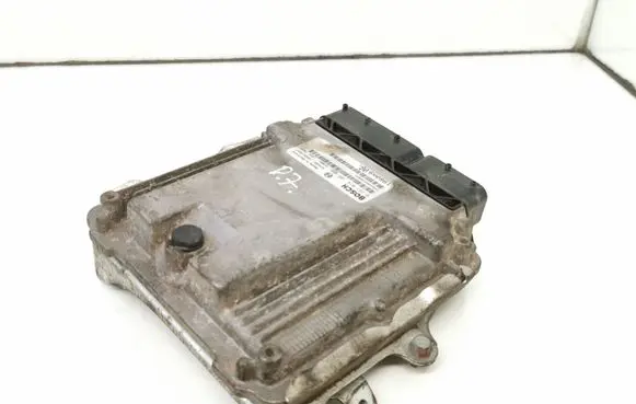 Mitsubishi Outlander Engine control unit/module 0281014108 1860A906 1039S19947