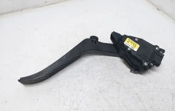 Audi Q7 4L Accelerator throttle pedal 7L0723507B
