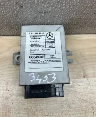 Mercedes-Benz E W211 Tire pressure control unit A2118204026