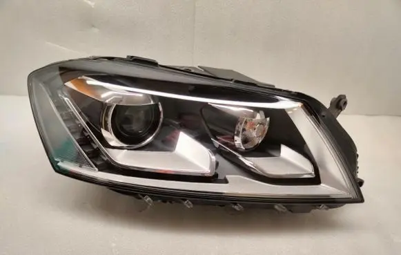 Volkswagen PASSAT B7 Headlight/headlamp
