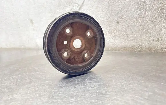 Volvo V70 Crankshaft pulley 30637335