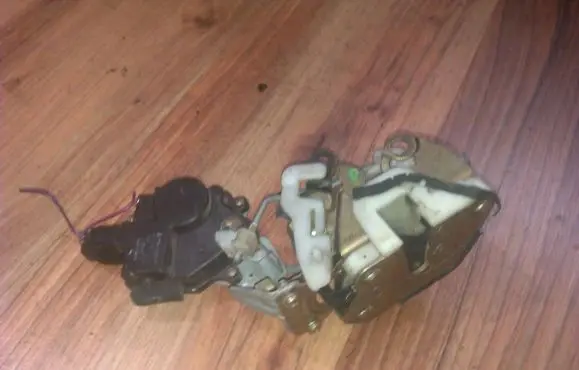Mitsubishi Galant Rear door lock mr349393