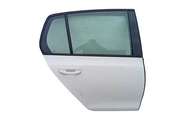 Volkswagen Golf VI Rear door