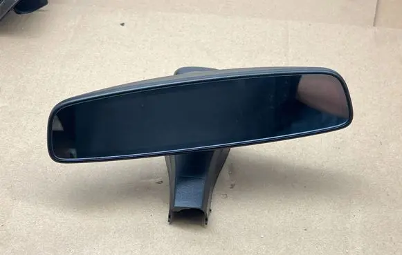 Volkswagen PASSAT B8 Rear view mirror (interior) E11028191
